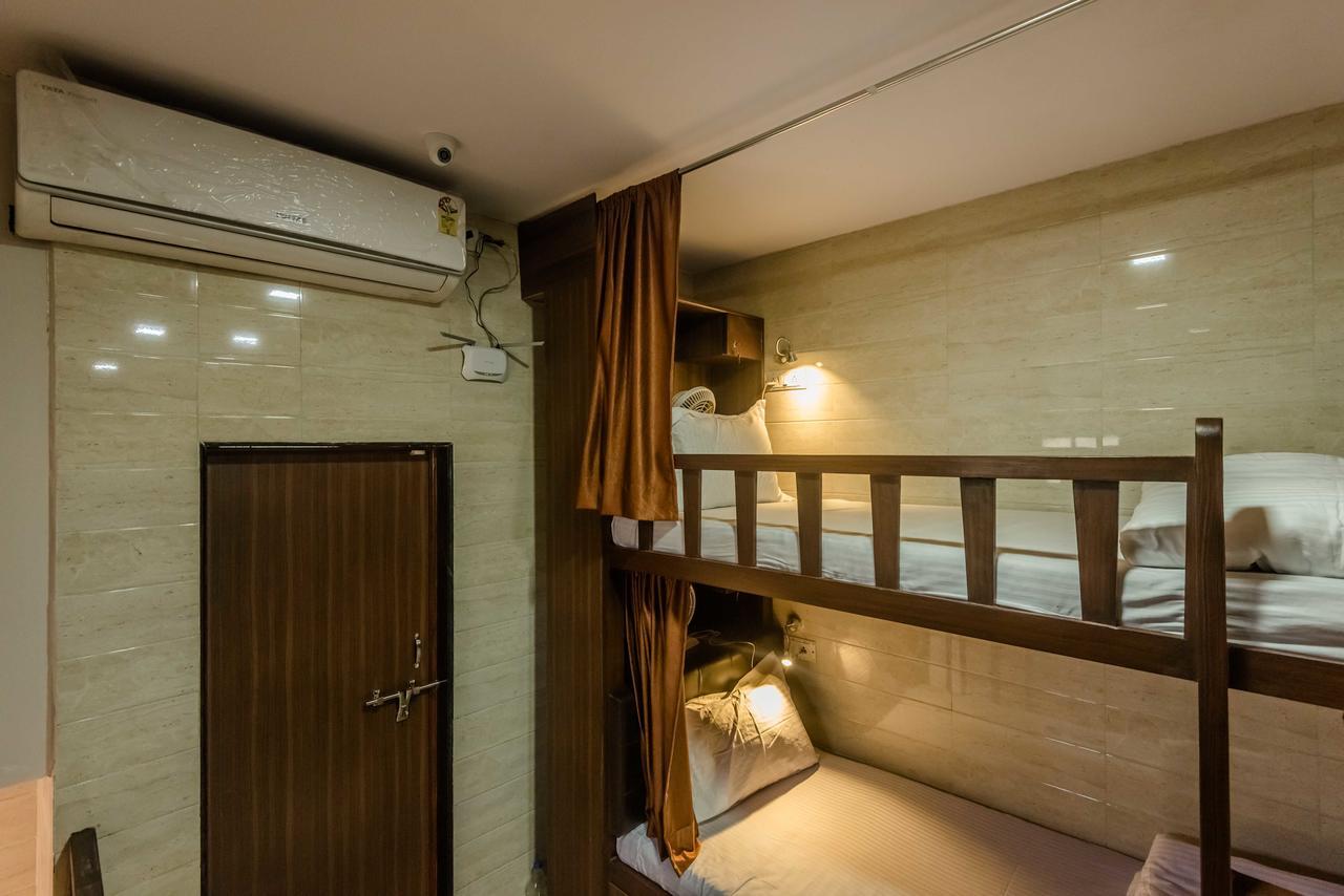 Awesome Dormitory - Men Only مومباي المظهر الخارجي الصورة