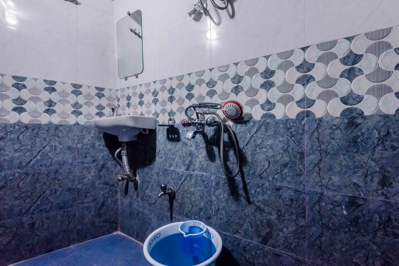 Awesome Dormitory - Men Only مومباي المظهر الخارجي الصورة