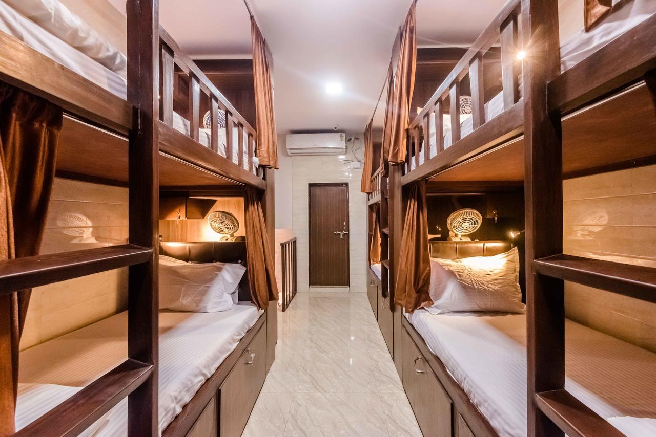 Awesome Dormitory - Men Only مومباي المظهر الخارجي الصورة