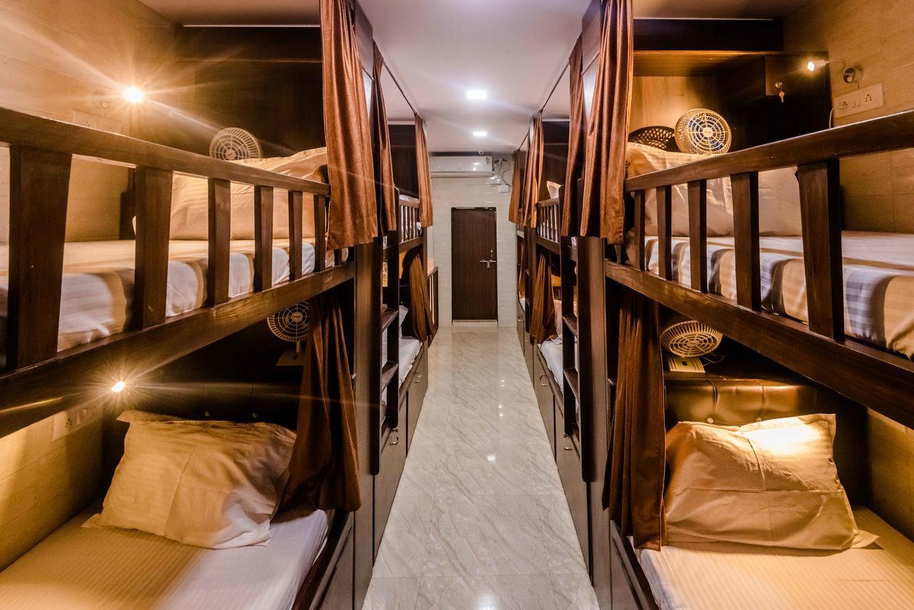 Awesome Dormitory - Men Only مومباي المظهر الخارجي الصورة